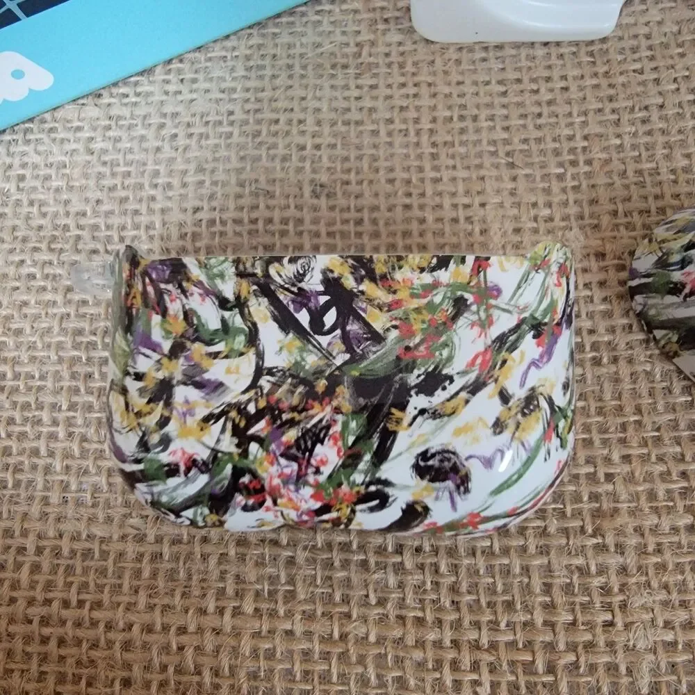 SODA - Pluto - Flower Painting Airpod Case for Apple Airpod Gen 3 New Open Box